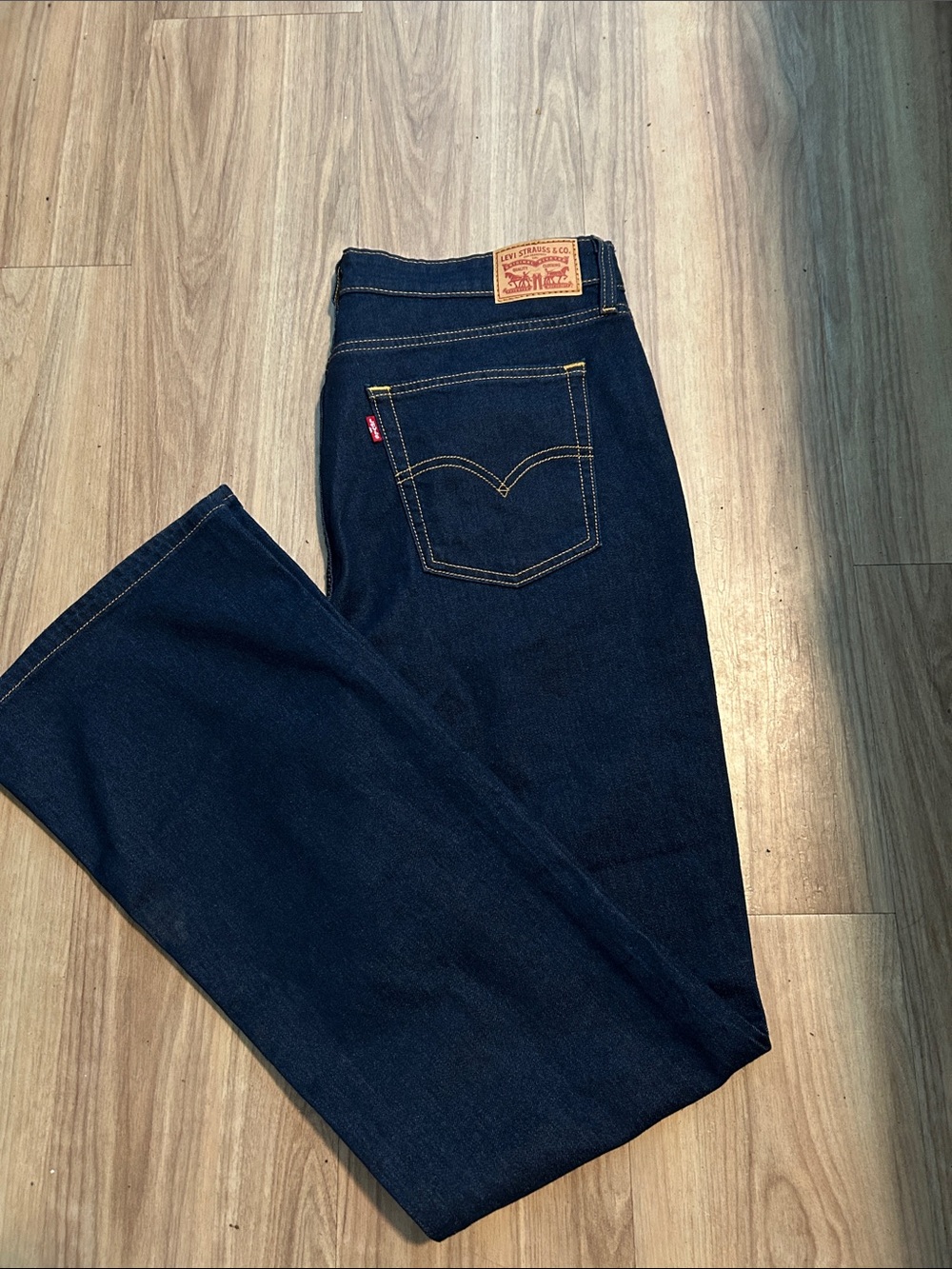 Levi's Men's Dark Indigo Bootcut Jeans
